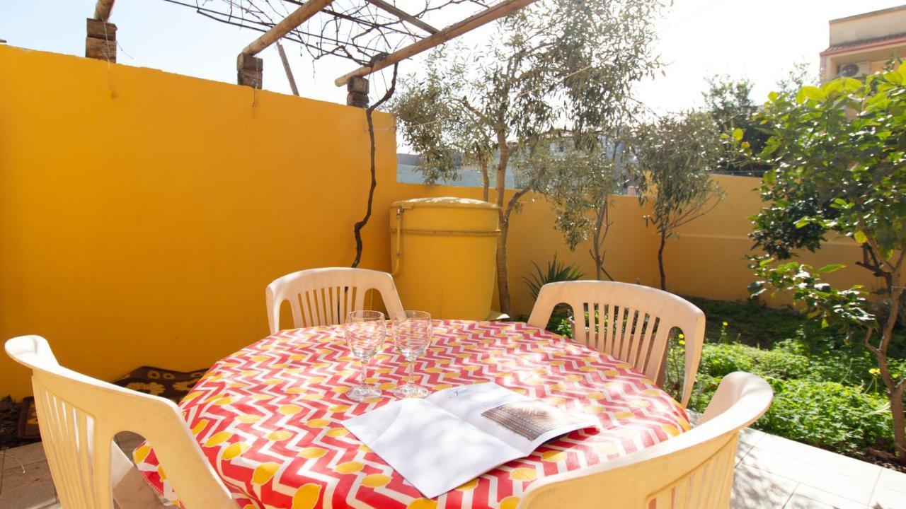 Yellow House-Villetta Con Giardino 奥里斯塔诺 外观 照片